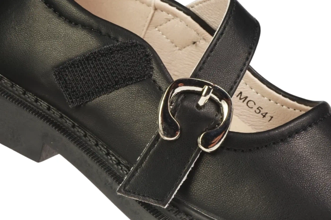 Girls’ dress shoes Apawwa BMC541BL black, sizes 26–31