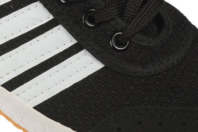 Youth indoor shoes Sport D806 size 36-41