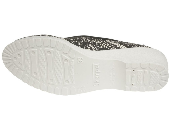 Women's sneakers Skarpol 137 LACE black size 37-41