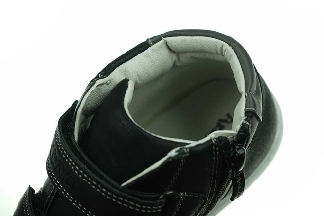 Children's sports shoes Apawwa CH05B black size 25-30
