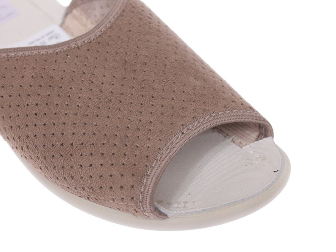 Pantofle tekstylne damskie Skarbek D837 brązowe rozm.36-41