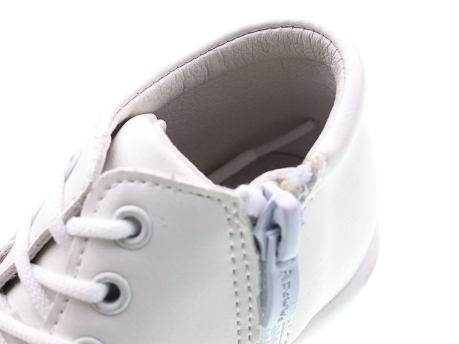 Children's shoes Apawwa AH123WH white size 19-24