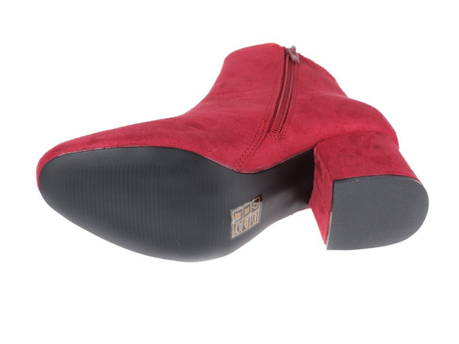 Transitional women's shoes Goodin DBM-102RE red, size 36-40