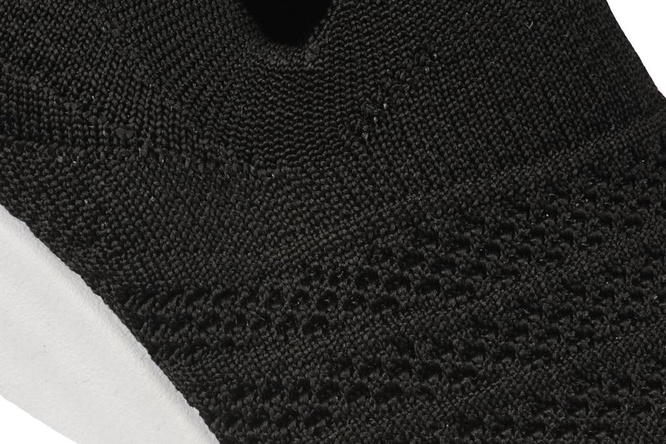 Apawwa AZC30-6BL children's sneakers black size 19-24