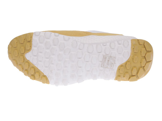 Women's sports shoes  Goodin DGD-FT-72MU mustard  size 36-41