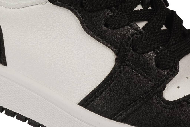 Buty sportowe dziecięce Apawwa BTC828BLWH biało-czarne rozm.26-31 