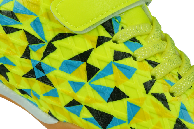Apawwa CX2602RGR children's football boots light green size 30-37