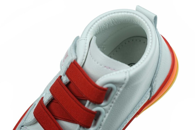Children's sports shoes Apawwa BGQ22RI white and red size 26-31