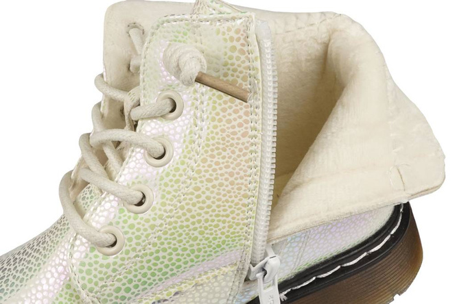 Baby shoes apawwa ANQ710WH white holographic size 20-25