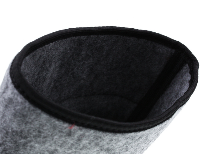 Men’s rubber boots Skarbek M071CZ in black, available in sizes 40–47.