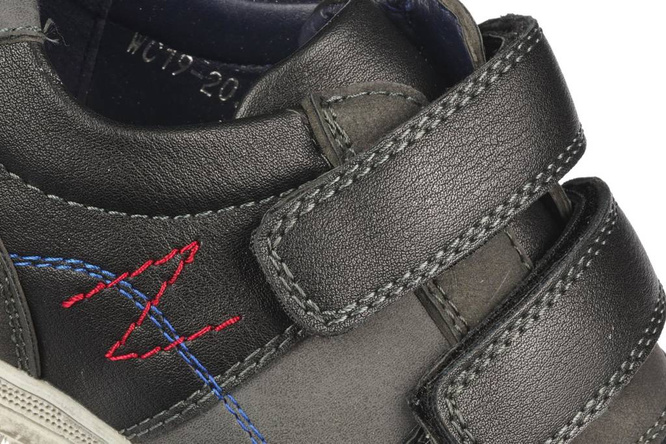 Children's sports shoes Apawwa CWC19-20BL black size 32-37