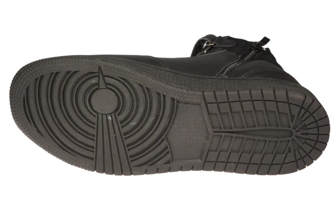 Transitional youth footwear American Club DES-102 black and white size 36-41