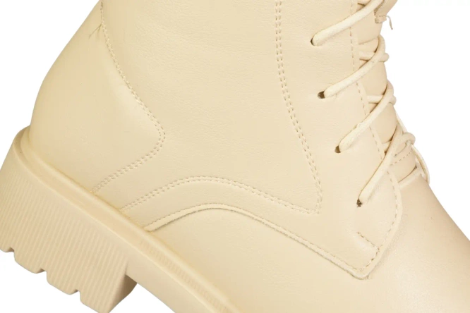 Women’s winter boots **Cabin DJH22-5BE** beige, sizes 37–42