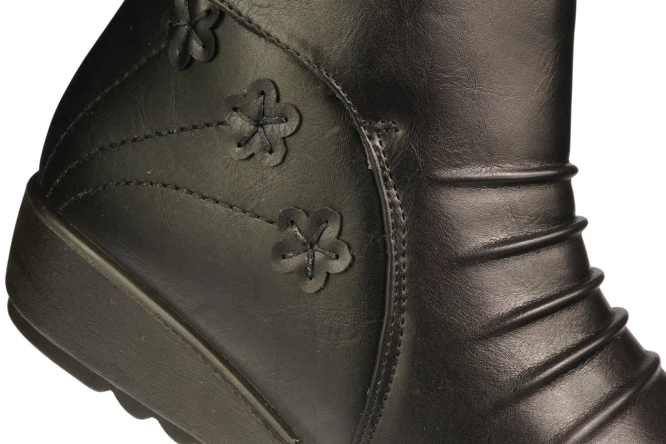 Women’s winter boots Feisal DCK225-01BL black sizes 37–42