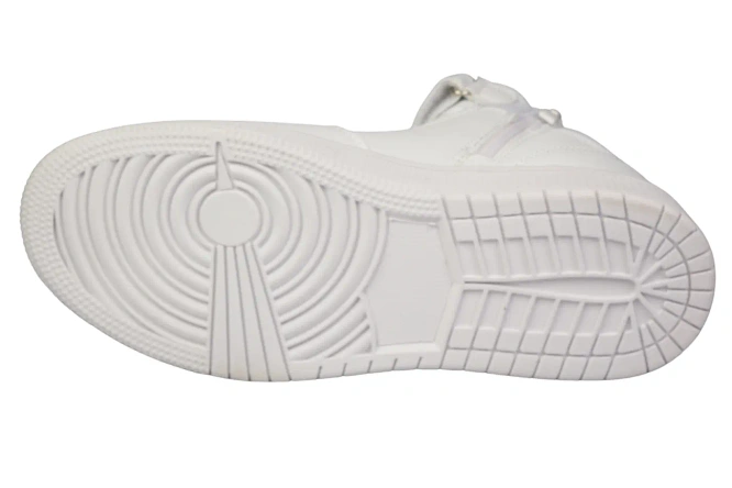 Transitional youth footwear American Club DES-102 black and white size 36-41